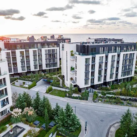 Sea Flats With Parking And Pool In Azur Apartamento *
