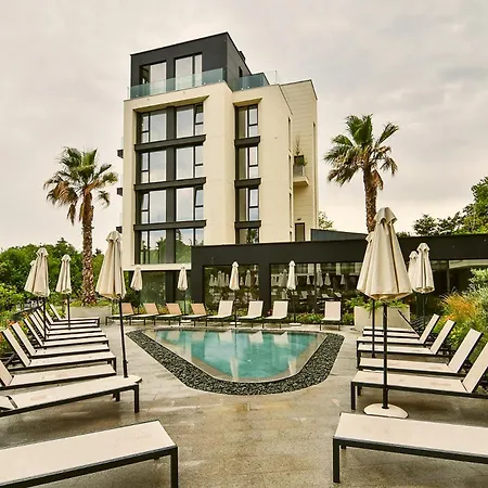 Sea Flats With Parking And Pool In Azur Apartamento