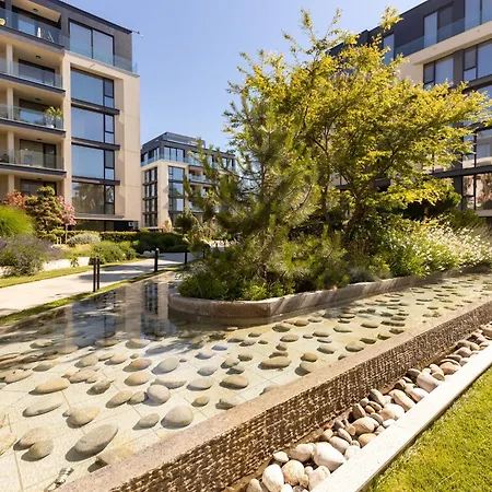 Sea Flats With Pool In Azur Appartamento